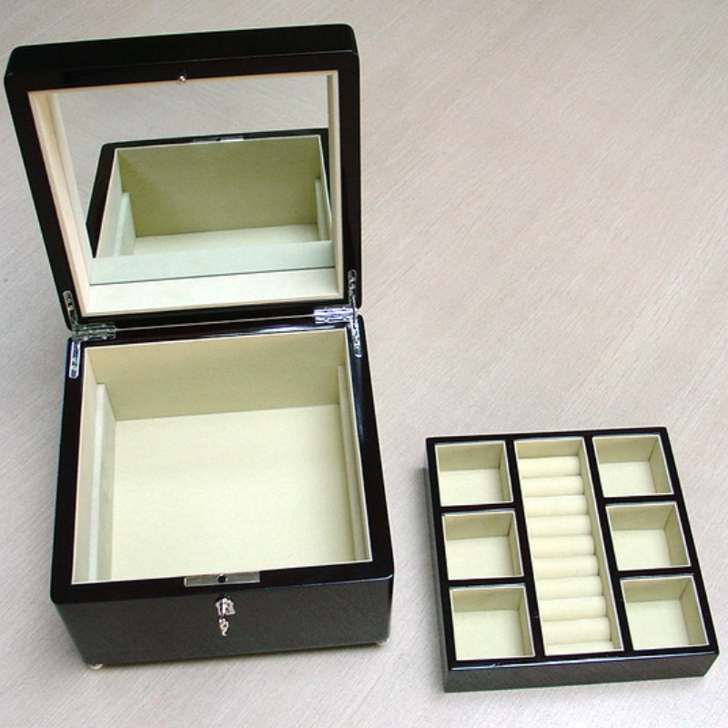 caixa de jóias de madeira