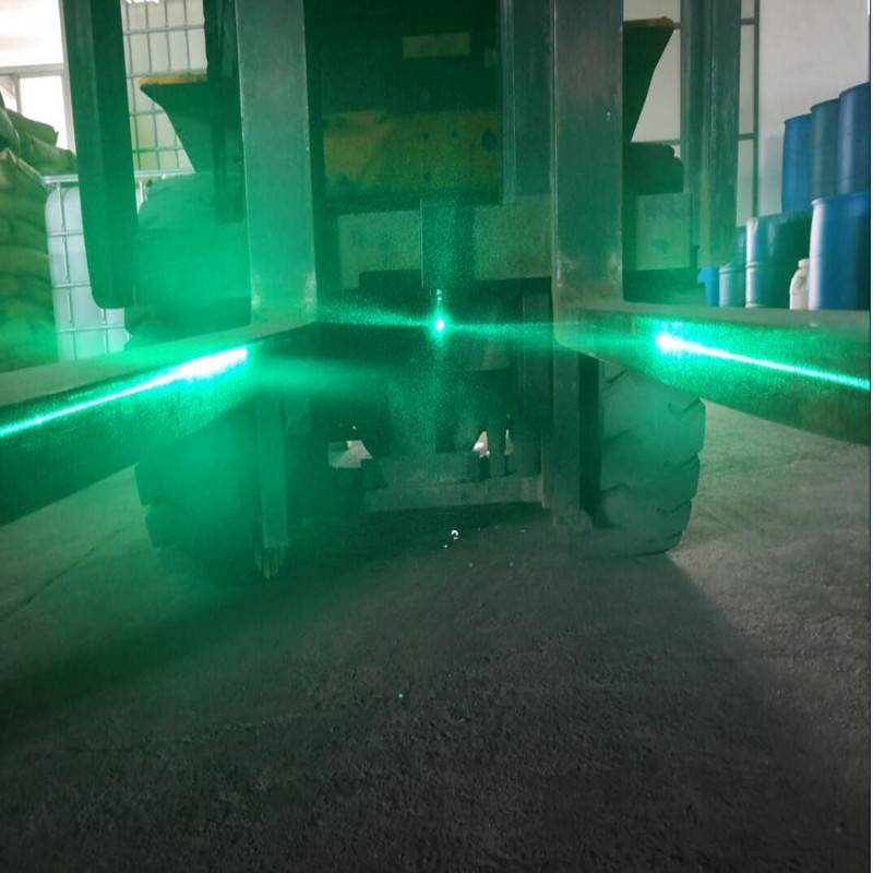 um sistema de orientação de garfo laser vermelho ou verde
