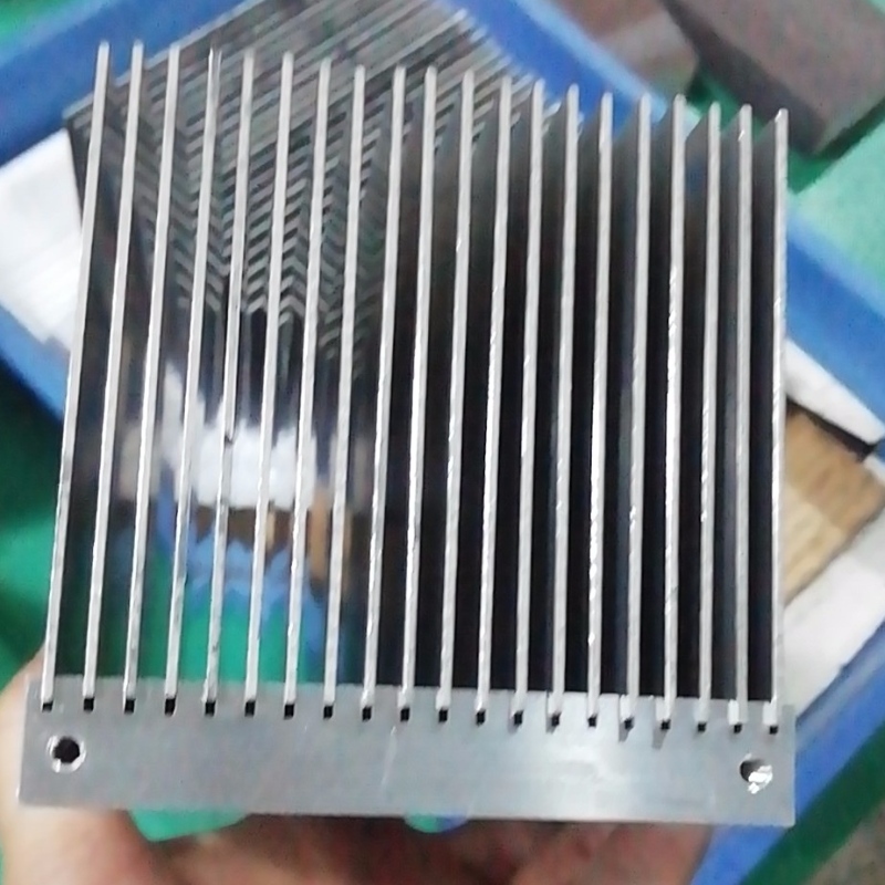 Dissipador de calor / Corte de fio / fresagem CNC / A6061