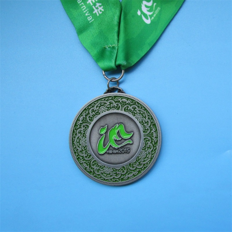 Medalhas esportam medalhas de metal antigas