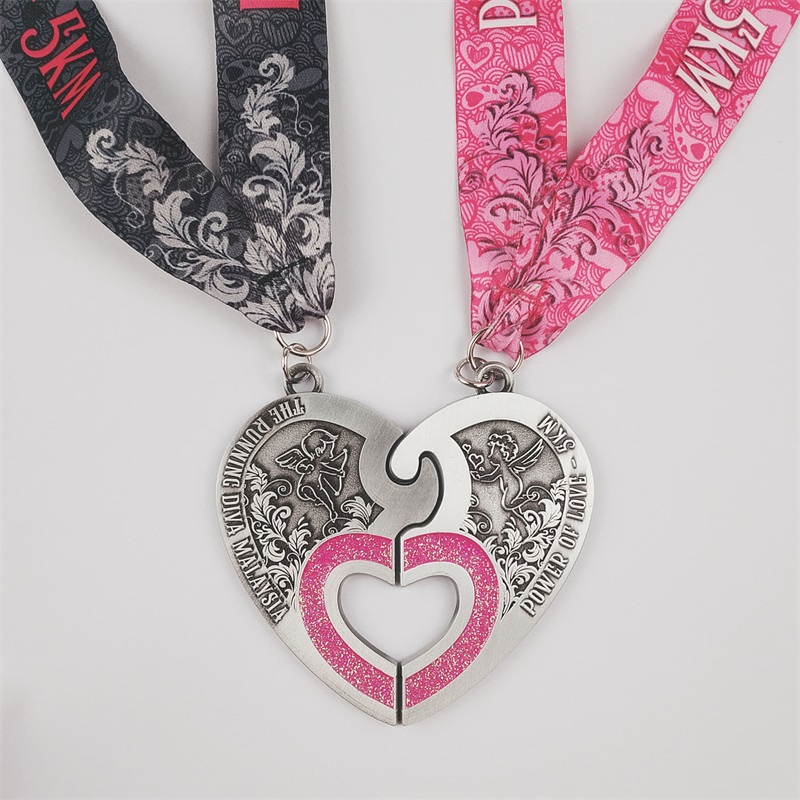 Adorável design de coração morrer medalha fundida medalha 3D Medalhas de esmalte personalizadas adesivos de medalha impressos