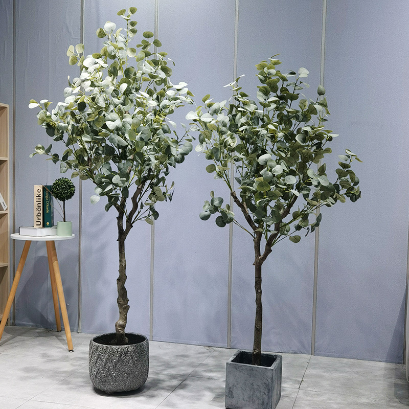 Liberação do produto: árvore de eucalipto artificial requintado - uma excelente escolha para a vegetação interna