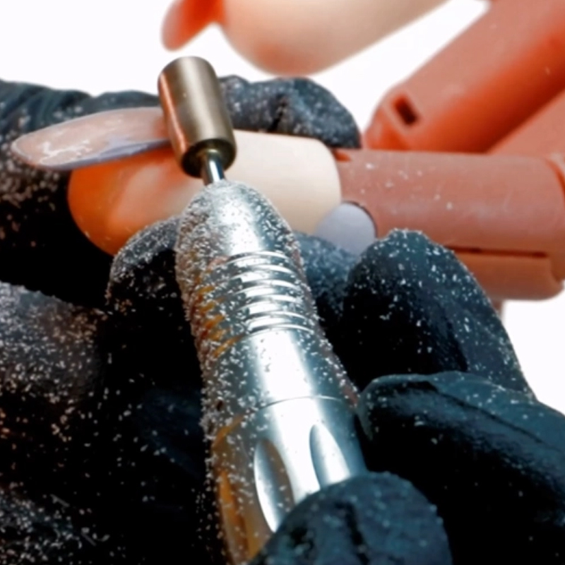 Designs de unhas únicas e abstratos