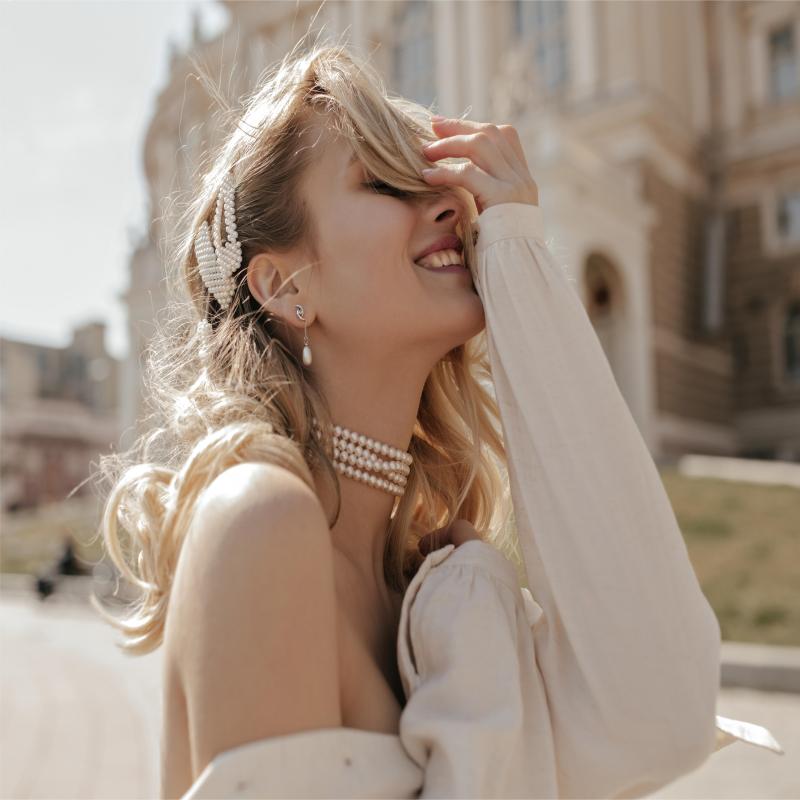 Propriedades de tração curta longitudinal de tempo de tempo de aço H13 Ferramentas de aço apagadas de 1010 ° C (1850 ° F) e dobraram temperado para indicar dureza.