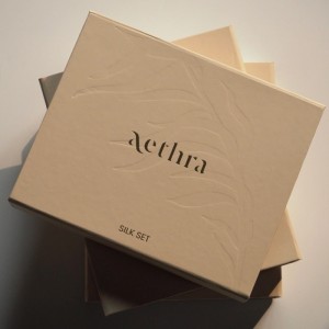 Caixa de presente magnética de felicidade botânica