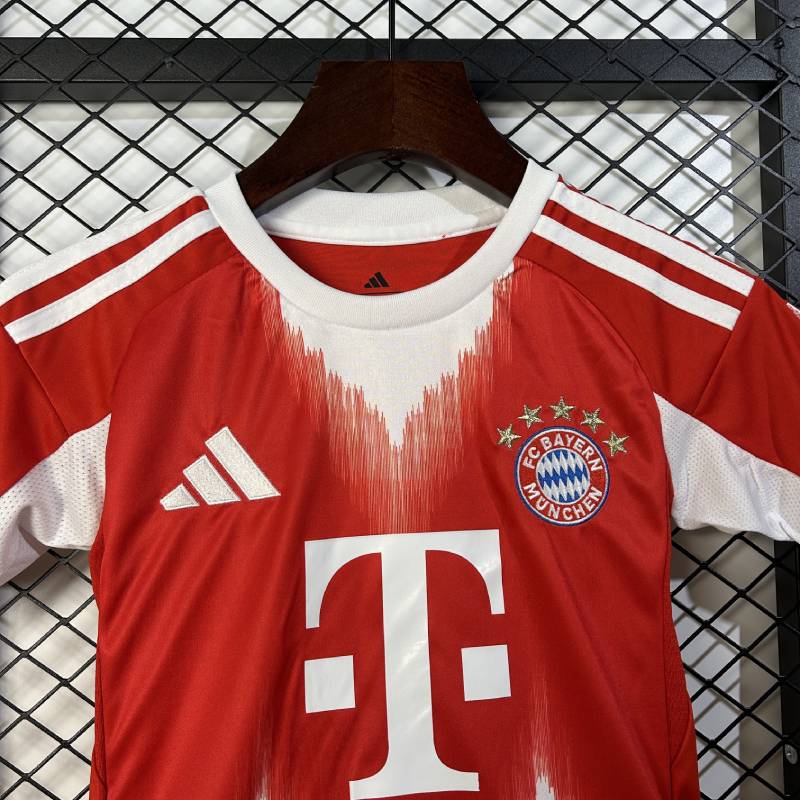 25/26 crianças Bayern de Munique Tamanho da casa: 16-28