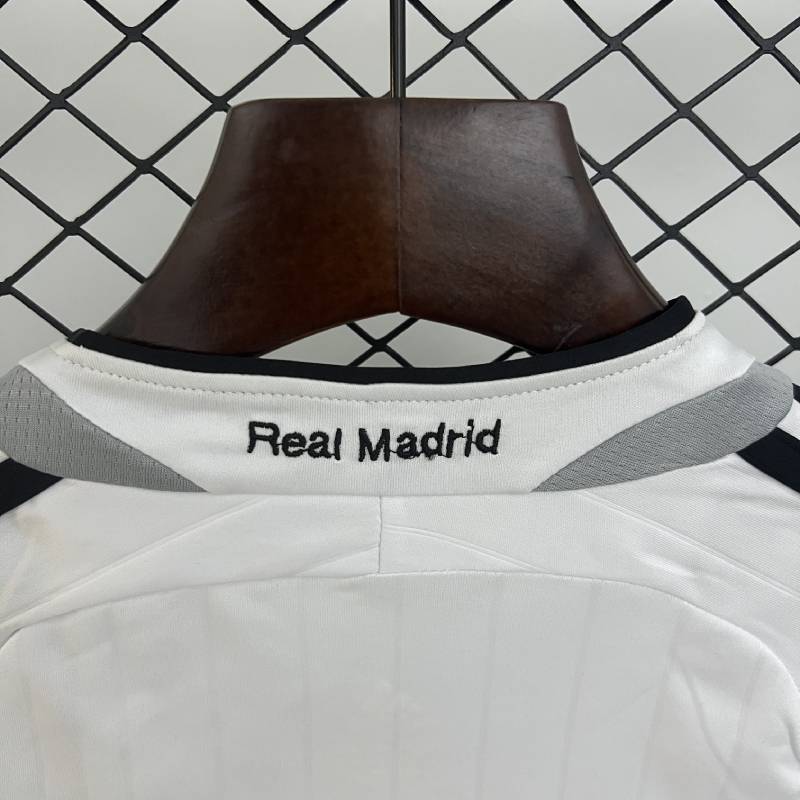Crianças Real Madrid 06/07 Tamanho da casa: 16-28